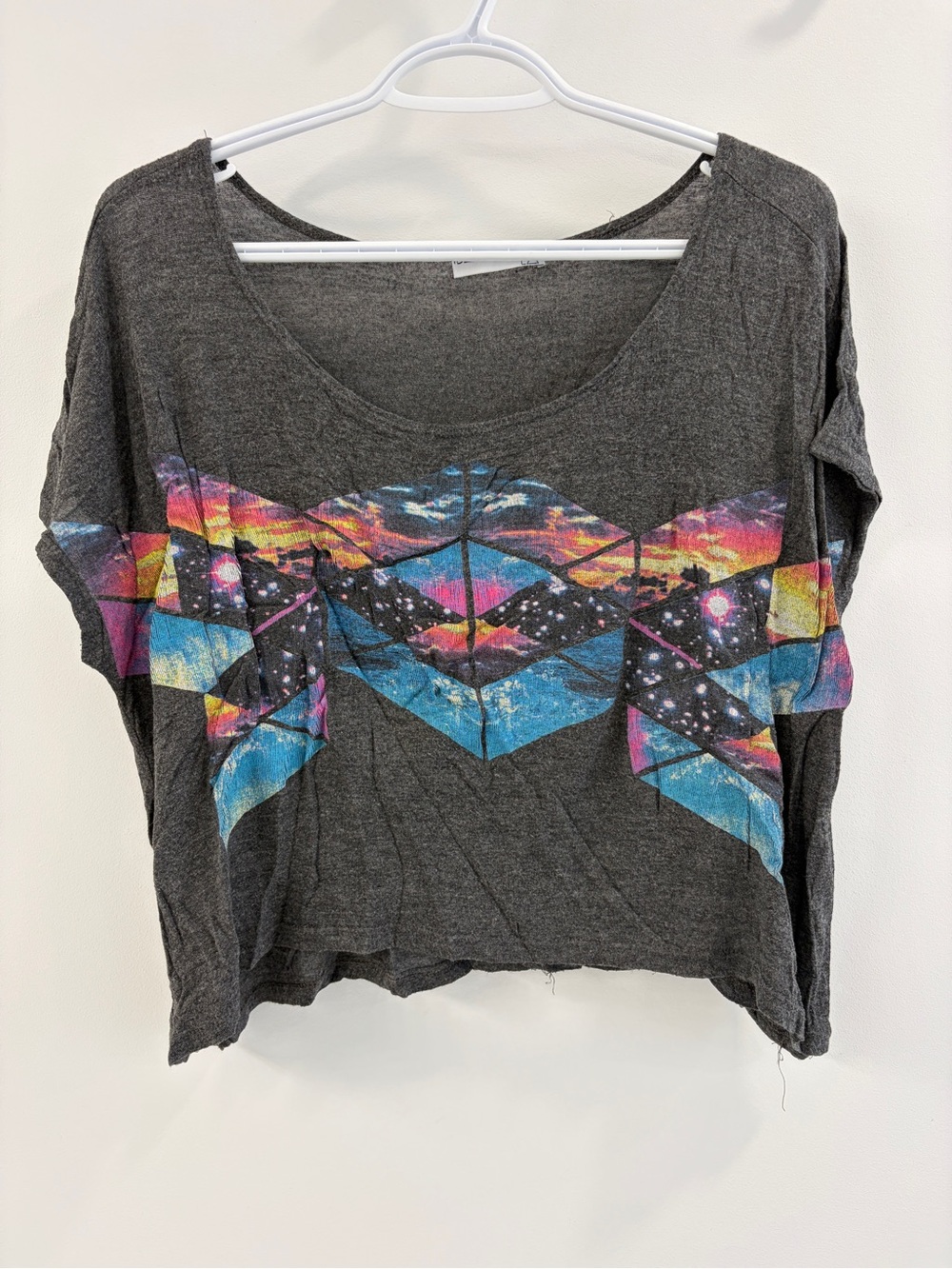 Daydreamer Crop Graphic Tee - Charcoal with Multicolor Geometric Print - XS